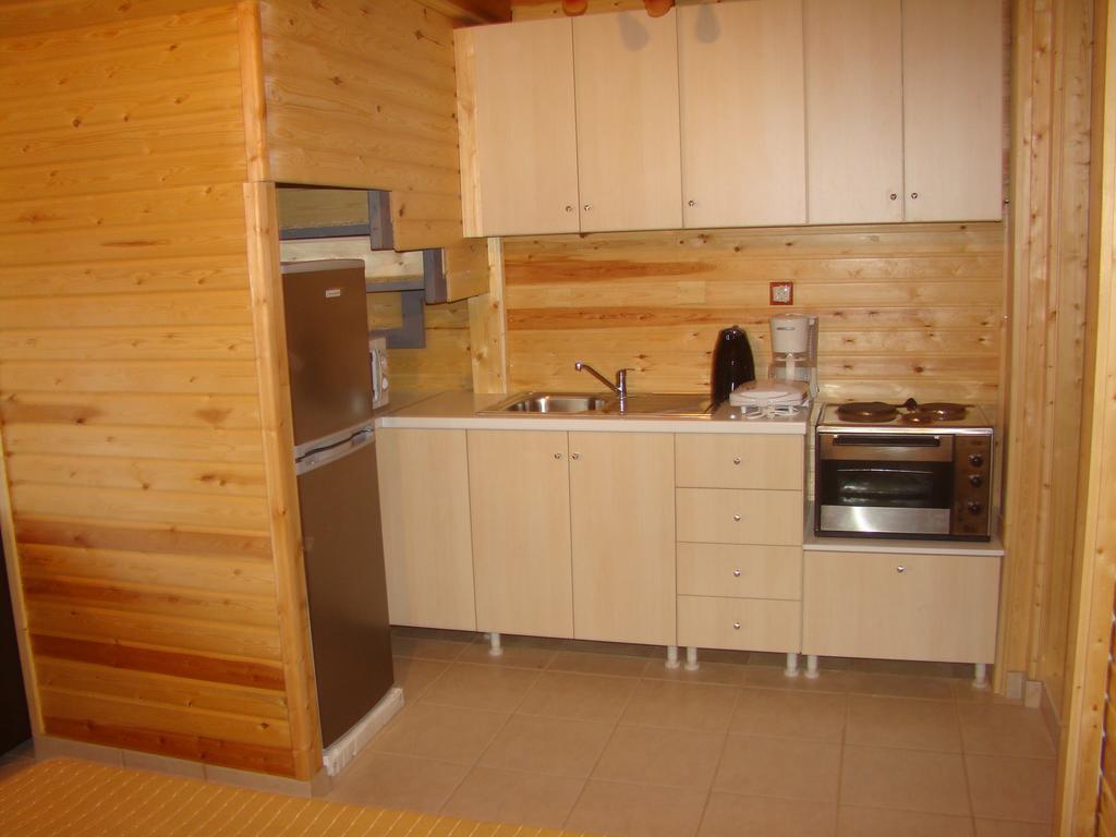 Zeus-Village Οικισμός Φινλανδικών Chalet Με Πισίνες & Γυμναστήριο Molos  Ngoại thất bức ảnh